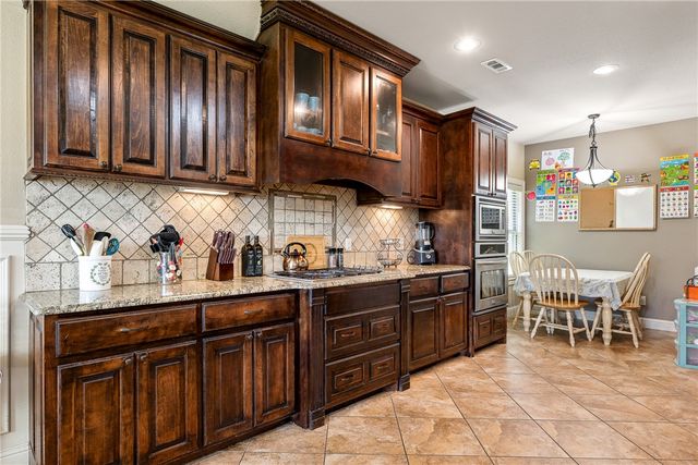 903 SW Caprington Street, Bentonville, AR 72712
