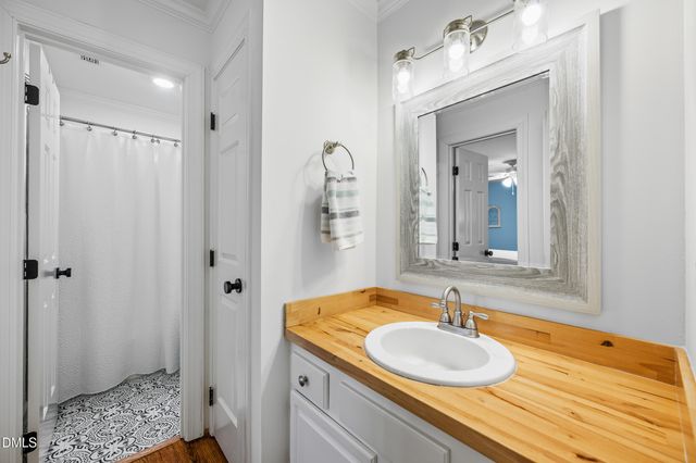 6011 Tenter Banks Square, Raleigh, NC 27609