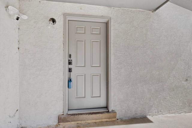 10429 Mountain Road NE, Albuquerque, NM 87112