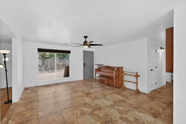 10429 Mountain Road NE, Albuquerque, NM 87112