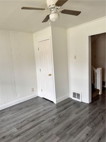 133 SHERMAN AVENUE, Vandergrift, PA 15690