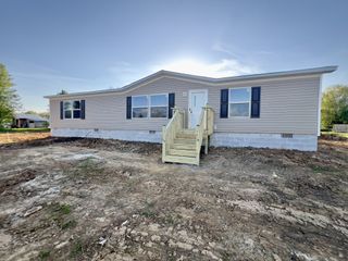 110 S C St, Hillsboro, TN 37342