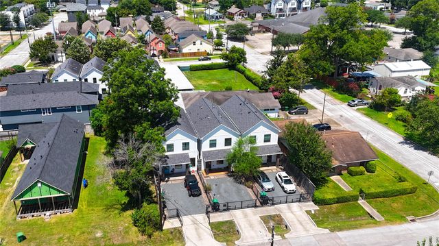 3227 Airline Drive, Houston, TX 77022
