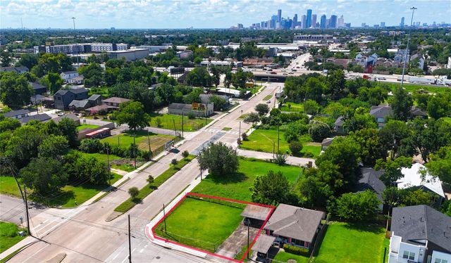 3227 Airline Drive, Houston, TX 77022