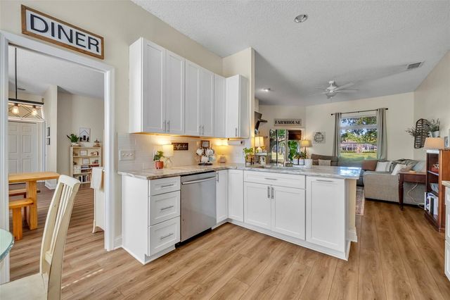 3397 STERLING LAKE CIRCLE, Oviedo, FL 32765