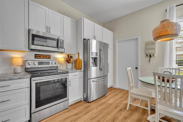 3397 STERLING LAKE CIRCLE, Oviedo, FL 32765