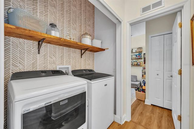 3397 STERLING LAKE CIRCLE, Oviedo, FL 32765