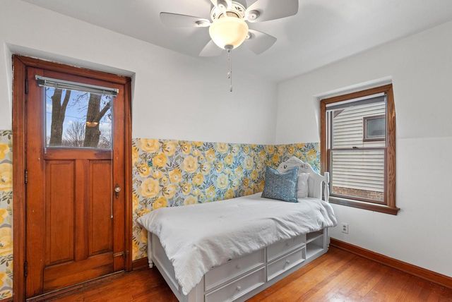 4522 N Marlborough DRIVE, Shorewood, WI 53211