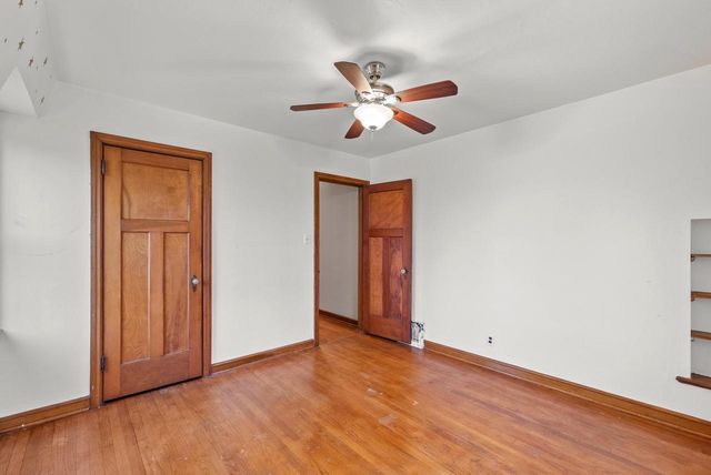 4522 N Marlborough DRIVE, Shorewood, WI 53211