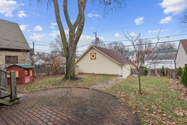 4522 N Marlborough DRIVE, Shorewood, WI 53211