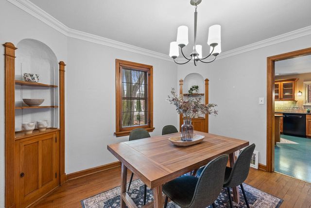 4522 N Marlborough DRIVE, Shorewood, WI 53211