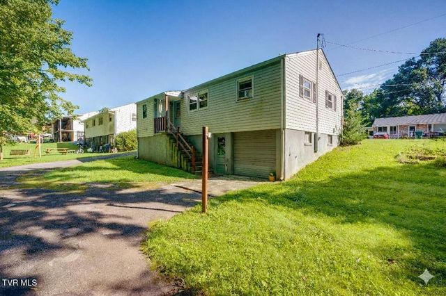 325 Ridgewood Drive, Kingsport, TN 37660