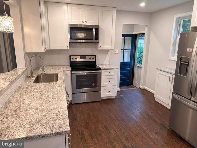 11908 ROCKING HORSE RD, Rockville, MD 20852