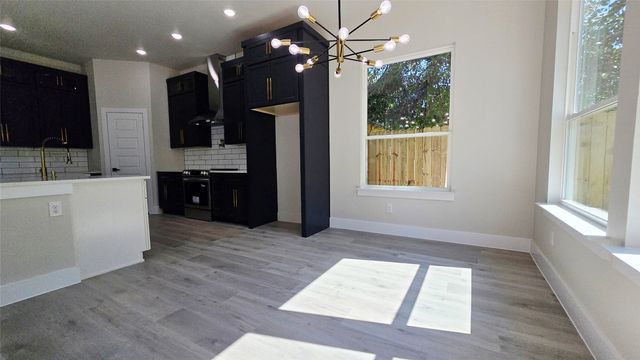 4111 Pringle Drive, Dallas, TX 75212