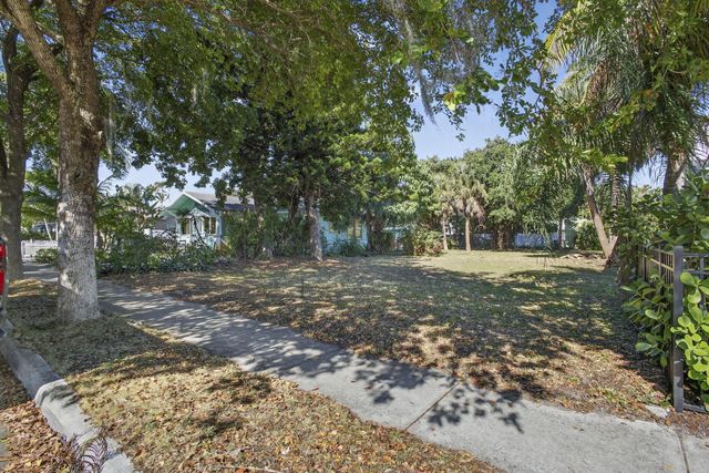 427 32nd Street, West Palm Beach, FL 33407