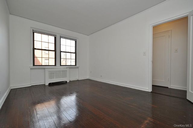 180 Garth Road 4F, Scarsdale, NY 10583