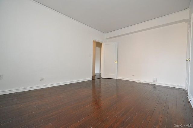 180 Garth Road 4F, Scarsdale, NY 10583