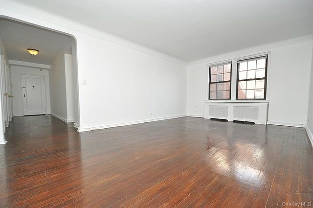 180 Garth Road 4F, Scarsdale, NY 10583