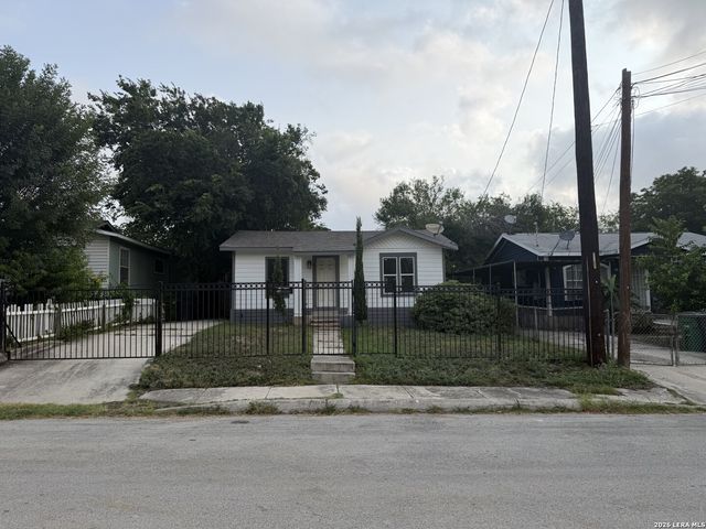 315 Muegge, San Antonio, TX 78202