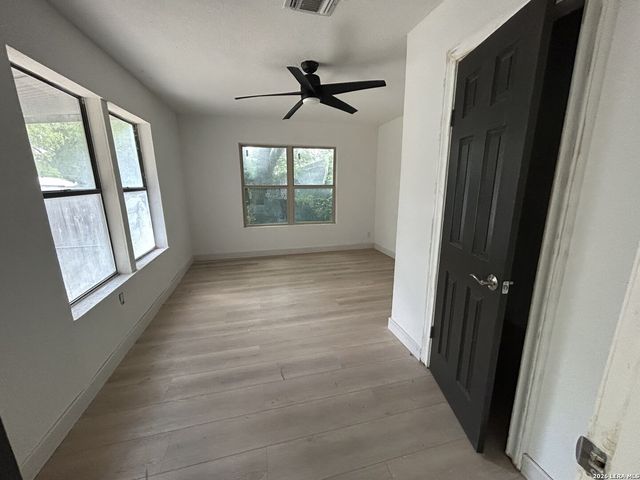 315 Muegge, San Antonio, TX 78202