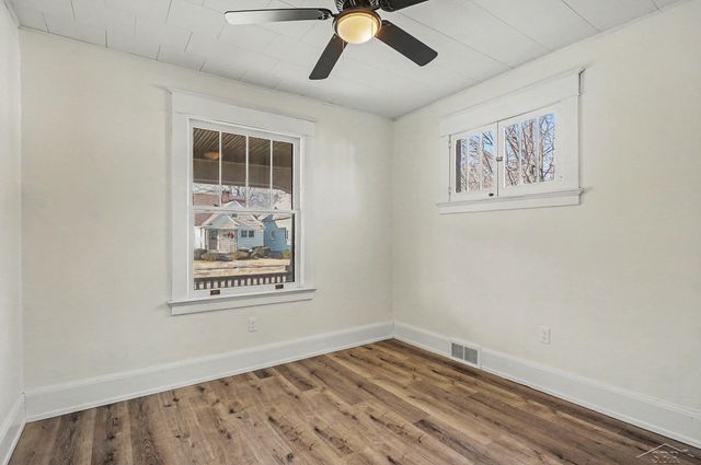 1707 S Monroe Street, Bay City, MI 48708