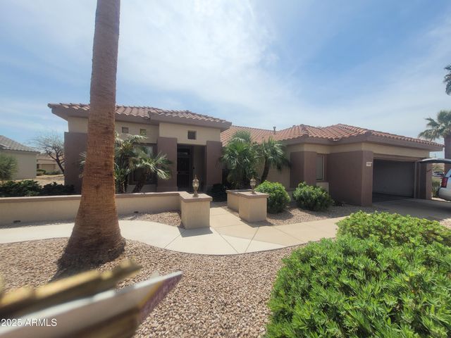 19887 N SHADOW MOUNTAIN Drive, Surprise, AZ 85374