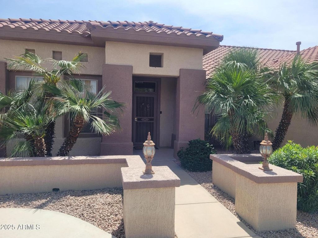 19887 N SHADOW MOUNTAIN Drive, Surprise, AZ 85374