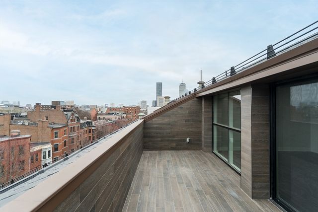 771-781 Harrison PH-8, Boston, MA 02118