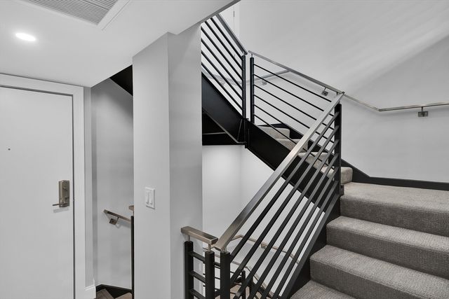 771-781 Harrison PH-8, Boston, MA 02118