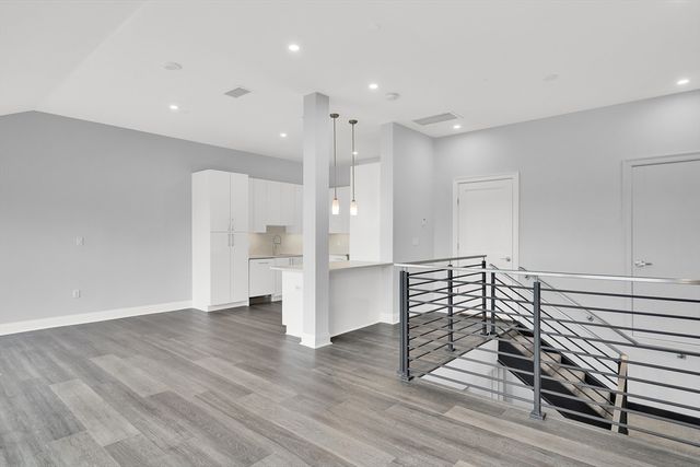 771-781 Harrison PH-8, Boston, MA 02118
