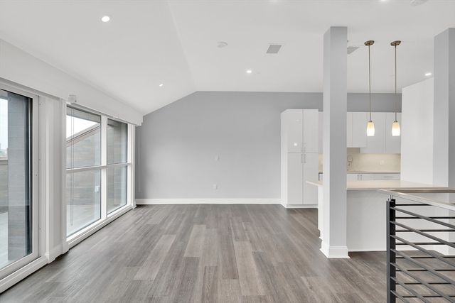 771-781 Harrison PH-8, Boston, MA 02118