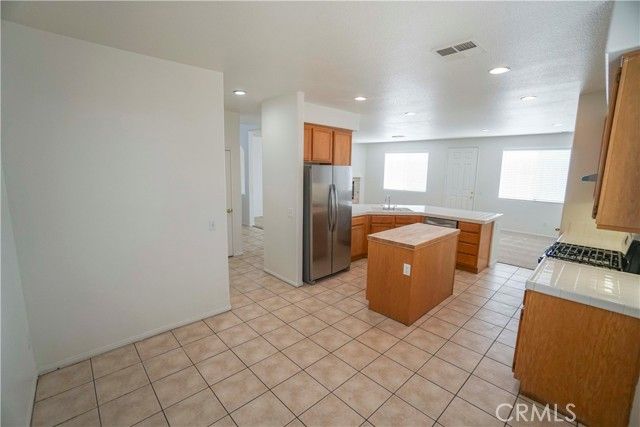 11625 Danielle, Adelanto, CA 92301