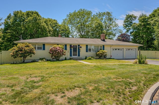 25 Sandy Hollow Drive, Waterford, CT 06385