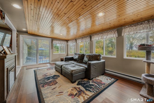 25 Sandy Hollow Drive, Waterford, CT 06385