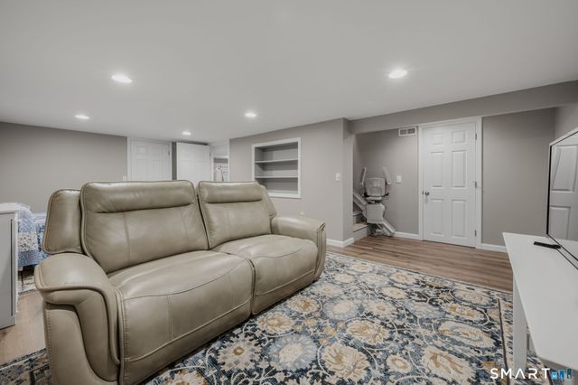 25 Sandy Hollow Drive, Waterford, CT 06385