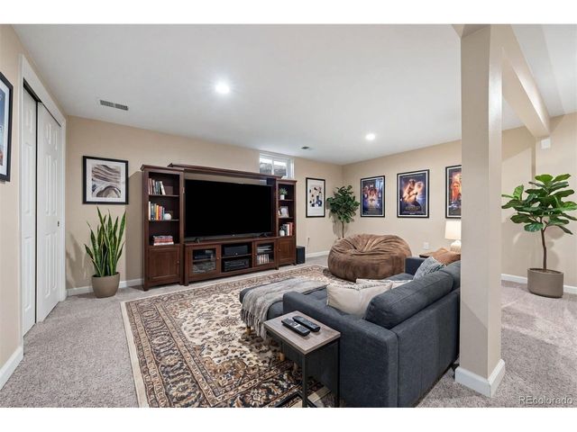 6089 W 70th Ave, Arvada, CO 80003