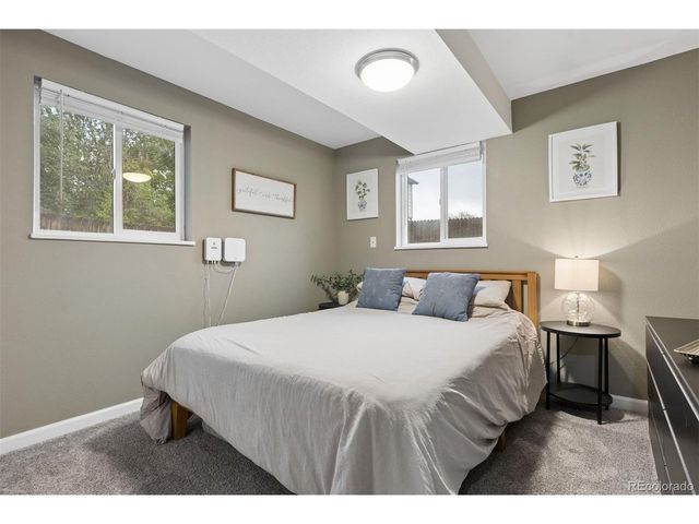 6089 W 70th Ave, Arvada, CO 80003