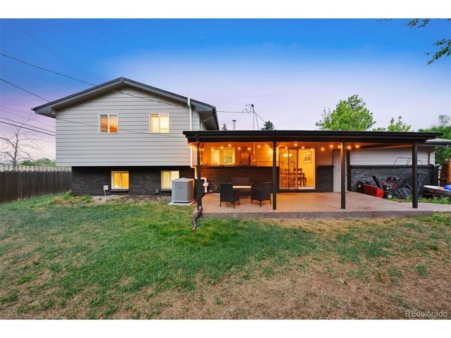 6089 W 70th Ave, Arvada, CO 80003