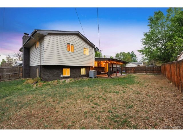 6089 W 70th Ave, Arvada, CO 80003