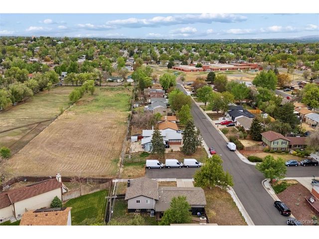 6089 W 70th Ave, Arvada, CO 80003