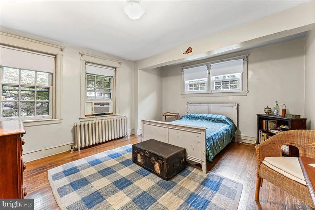 520 BURNHAM RD, Philadelphia, PA 19119