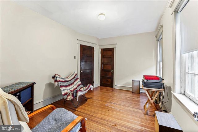 520 BURNHAM RD, Philadelphia, PA 19119
