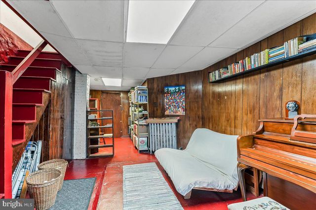 520 BURNHAM RD, Philadelphia, PA 19119