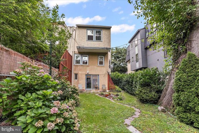 520 BURNHAM RD, Philadelphia, PA 19119