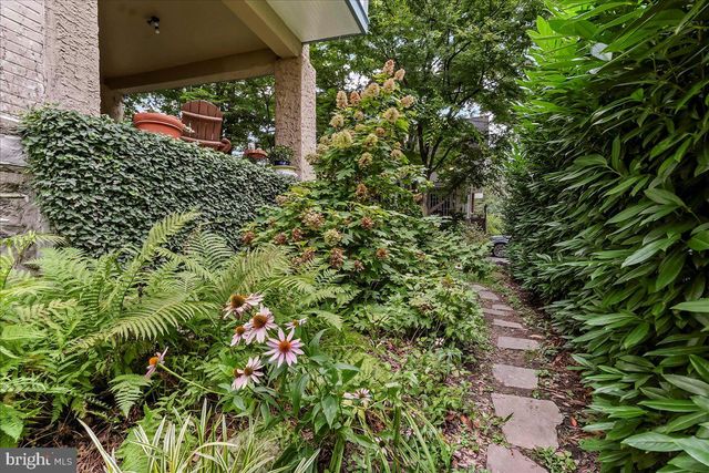 520 BURNHAM RD, Philadelphia, PA 19119