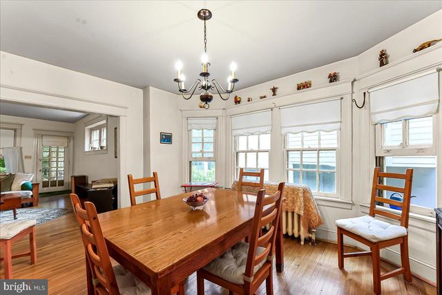 520 BURNHAM RD, Philadelphia, PA 19119