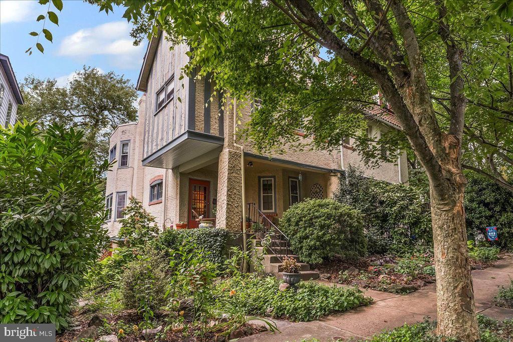 520 BURNHAM RD, Philadelphia, PA 19119