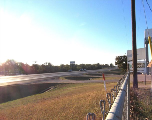 2900 Highway 290 W, Brenham, TX 77833