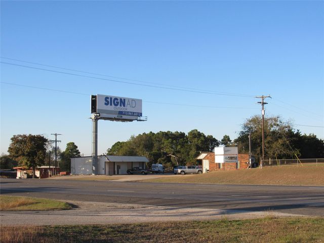 2900 Highway 290 W, Brenham, TX 77833