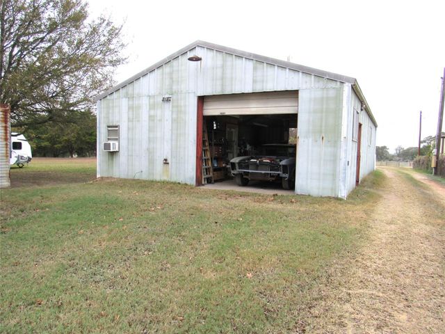 2900 Highway 290 W, Brenham, TX 77833